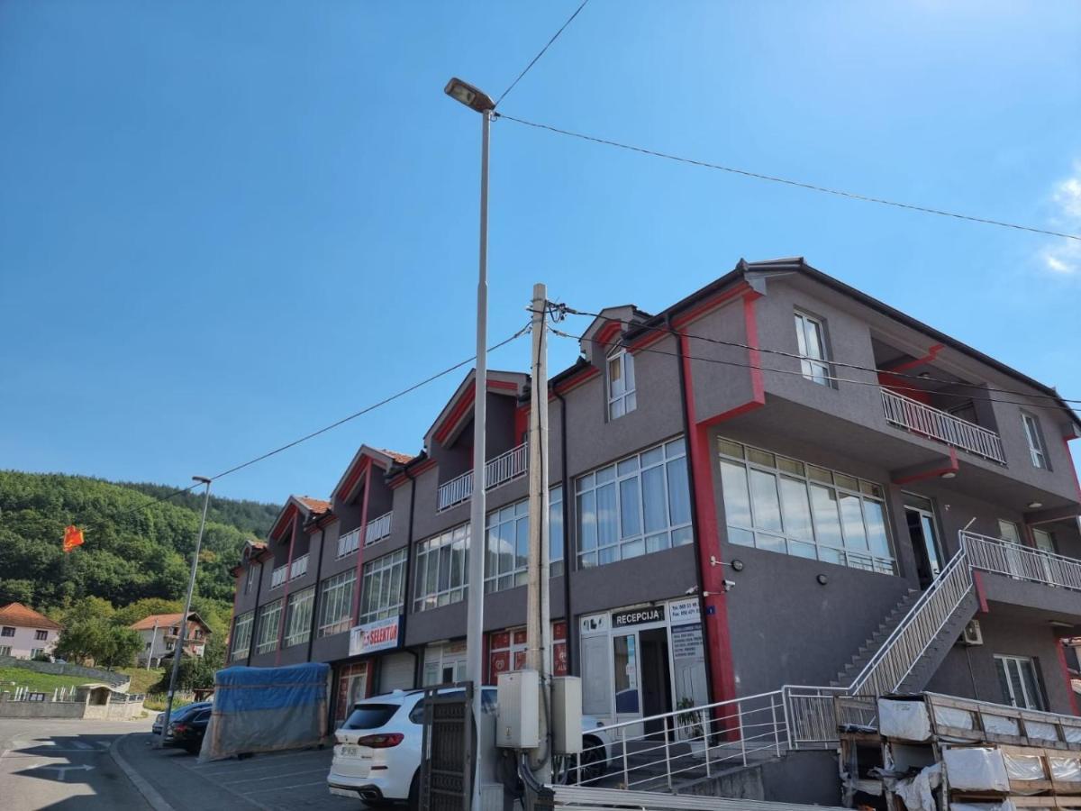 Apartmani Selektor Bijelo Polje Ngoại thất bức ảnh