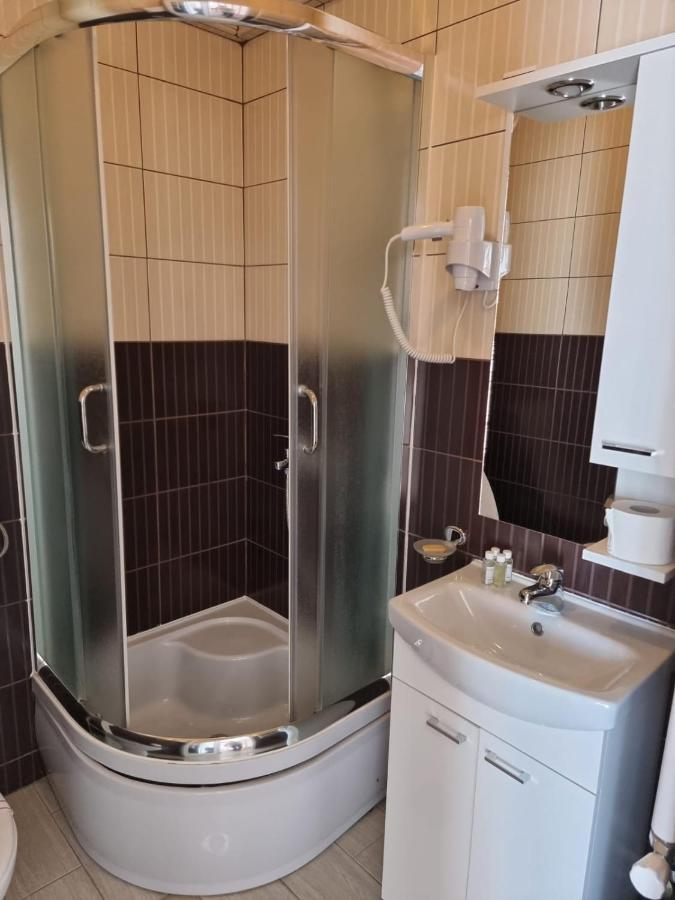 Apartmani Selektor Bijelo Polje Ngoại thất bức ảnh