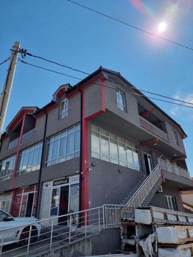 Apartmani Selektor Bijelo Polje Ngoại thất bức ảnh