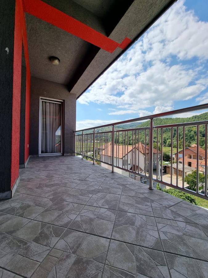 Apartmani Selektor Bijelo Polje Ngoại thất bức ảnh