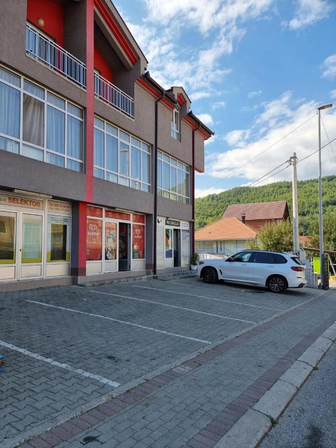 Apartmani Selektor Bijelo Polje Ngoại thất bức ảnh